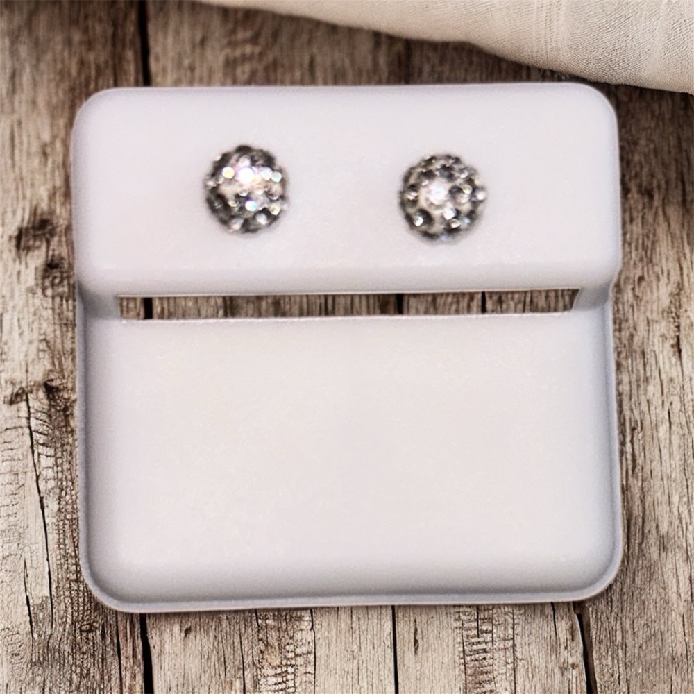 14k Elegant Silver Stud Earrings